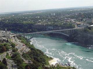 50b30322.jpg