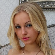 Hella (Femjoy)