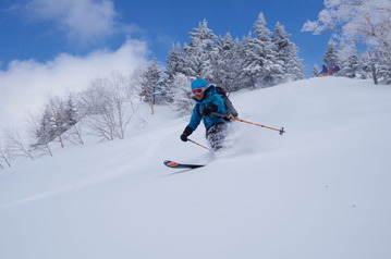 岩菅山