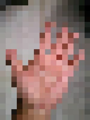 手