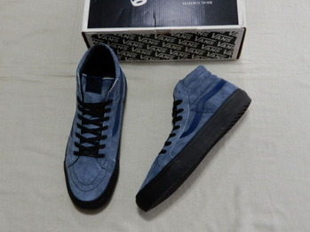 VANS x MAIDEN NOIR
