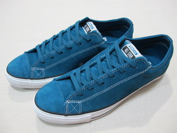 CONVERSE SKATE BOARDING