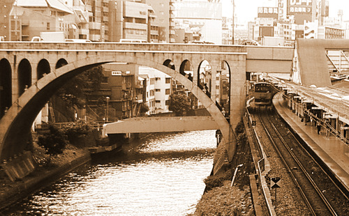 00御茶ノ水駅06703あFB◎▲twitter