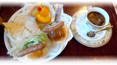 ホットドッグ16n9g19n0