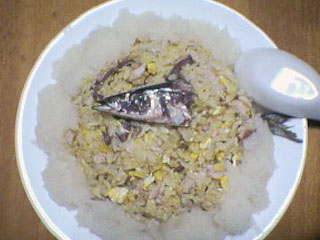 秋刀魚チャーハン
