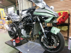 KAWASAKI H2SX SE のコアガード&スライダー取付♪ : MFD/モト