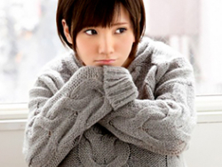 インタビューで泣いてしまったアイドル志願の美少女の初セックスはこちら..