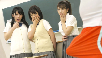 黒人転校生の巨根がどうしても見たいJKたち!