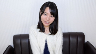 【無】黒髪の地味目な娘がコスプレをしてはっちゃけ中出しSEX!
