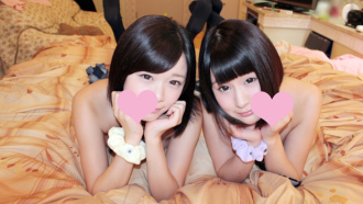 親友2人でおじさんチンコにむしゃぶりついて中出しさせる清楚系ビッチJK!