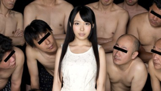 美少女AV女優 森川涼花ちゃんがぶっかけ祭りで可愛い顔が台無し!