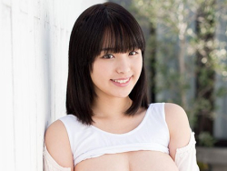思わずムギュ～！ってしたくなる18歳の巨乳パイパン美少女 松嶋真麻ちゃんのデビュー作！