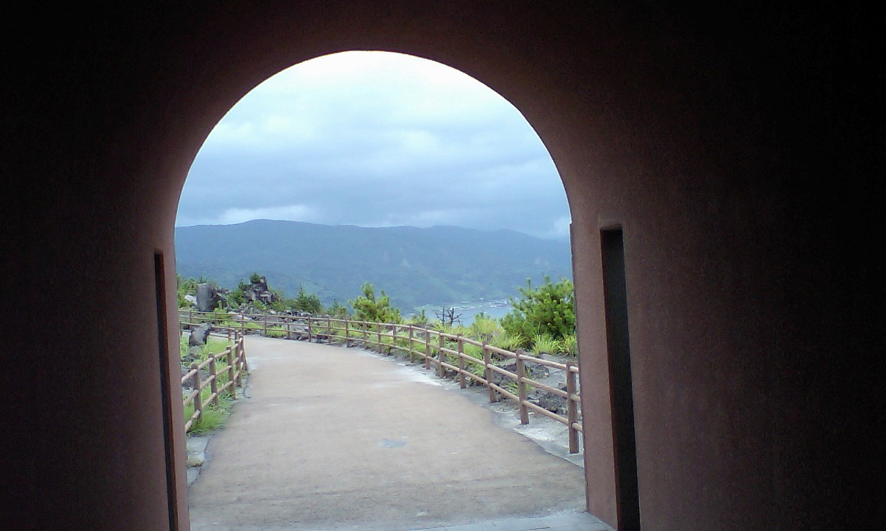 HI3A0182島からの景色1thru tunnel