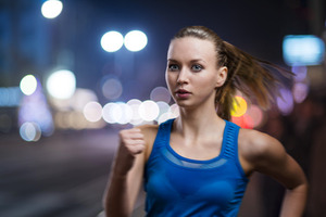 運動をやってこなかった人間がランニングするなら“夜ラン”の理由