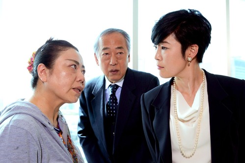 性格が真逆の独女が育む友情に泣き笑い ドラマ『最強のオンナ』