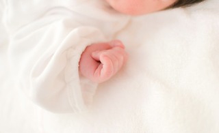 妊活のために仕事をやめる?「仕事と妊娠」に悩む女性たち
