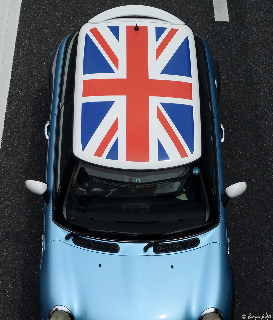 mini 150613R-268x1280