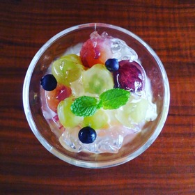ぶどうと白ワインジュレ
