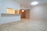 OAK UNI kobusi0015