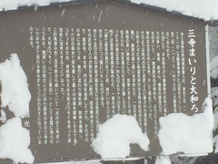 018