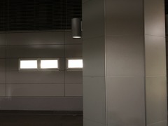 043