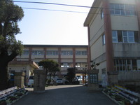 姶良市立帖佐中学校正門