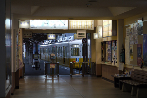 琴電琴平駅にて by DMC-G1