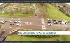 8歳の娘の登校を見守るドローン