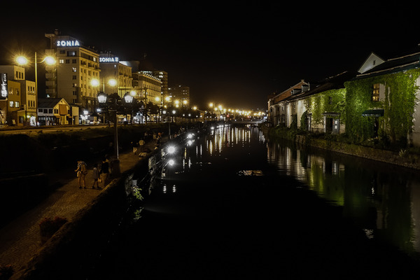 夜の小樽運河