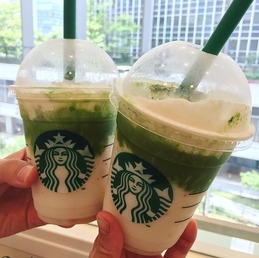 チョコレートケーキトップフラペチーノwith抹茶ショット