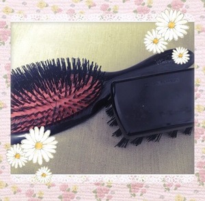 Mason Pearsonのヘアブラシ