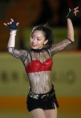 エキシビジョンに登場した安藤美姫=ロシア・モスクワ