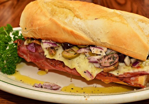 1280px-Mortadella_sandwich_01