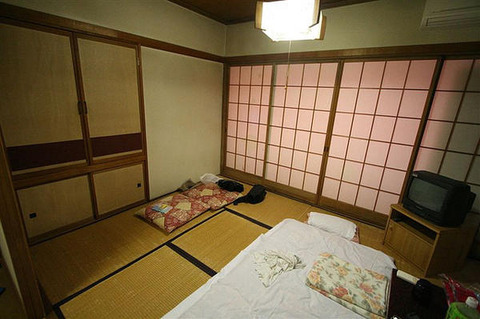 futon-237