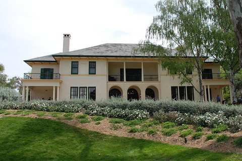 01_theLodge_2007_600-600x400