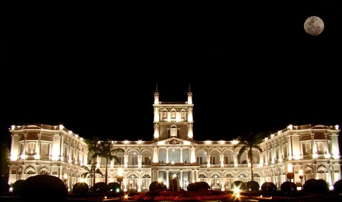 Palacio_de_Lopez_de_noche