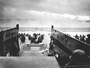 300px-1944_NormandyLST