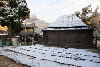 農村歌舞伎舞台