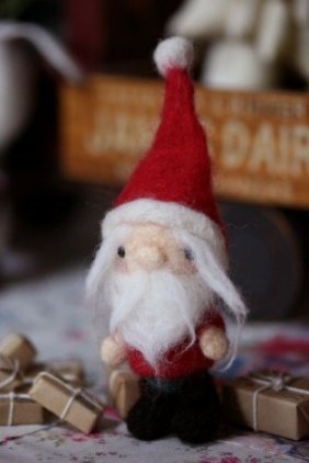 101204santa13