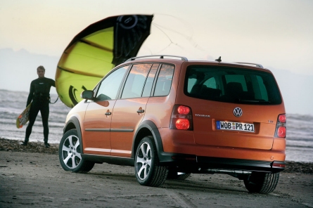 volkswagen_cross_touran5.jpg
