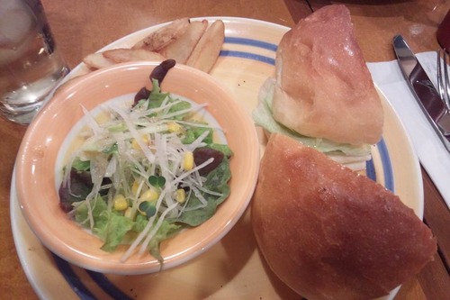 Indigoのクラブハウスサンドイッチ＠青山