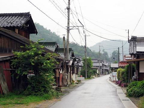 62 西番場 画像 街道の行く先へ より