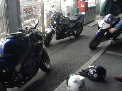 a2.jpg