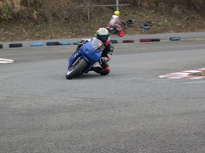 02.jpg