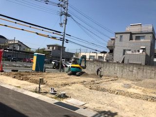 811737D9-B8DD-41DD-9D74-594C0A306923