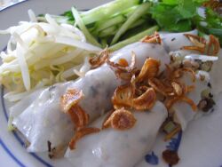 6-18-banh-cuon2.jpg