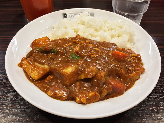 Half Order Beef Curry with Stewed Chicken and Vegetables