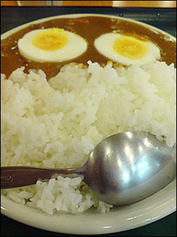 Petit Curry with Hard-Boiled Egg