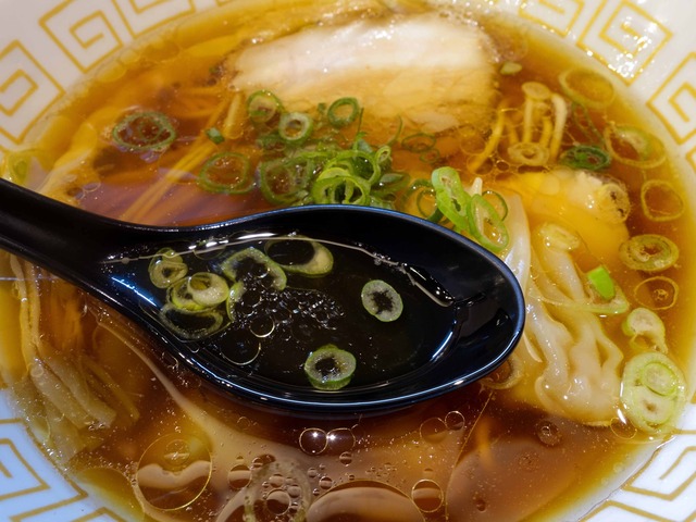 海老ワンタン醤油らぁ麺 4_edit