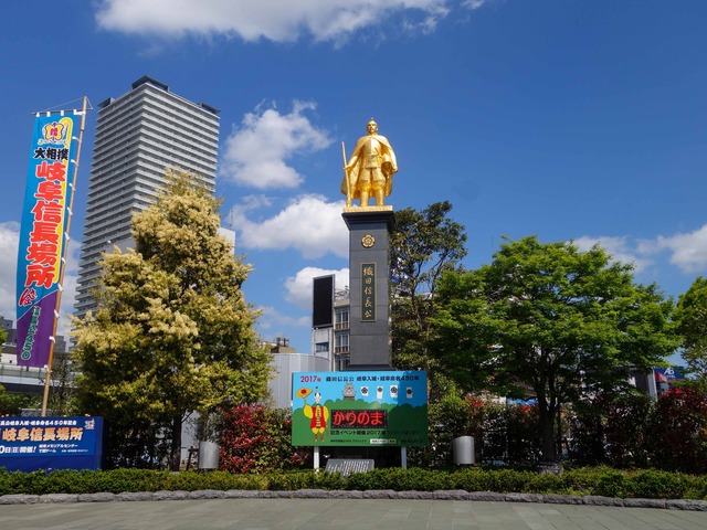 黄金の織田信長公像 11_edit